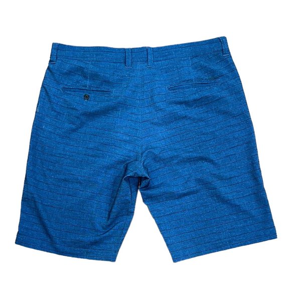 Men's Travis Mathew 11" Golf Shorts Blue/Black‎ Size 36 - Picture 3 of 4
